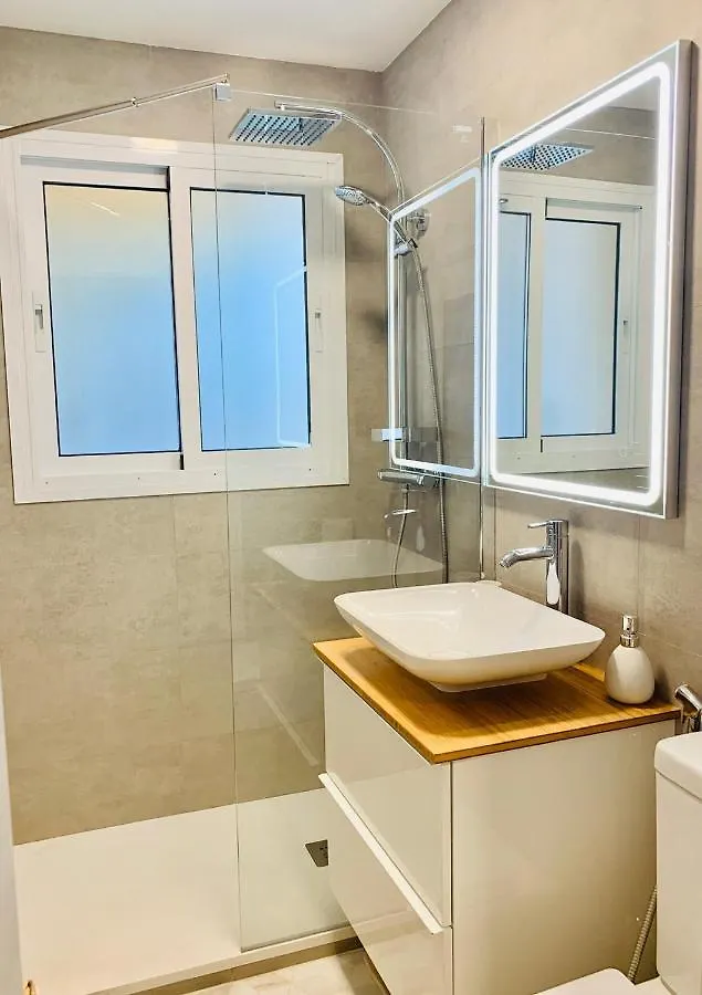 Shiny Studio With Pool & Carihuela Beach At 500M Torremolinos Spain
