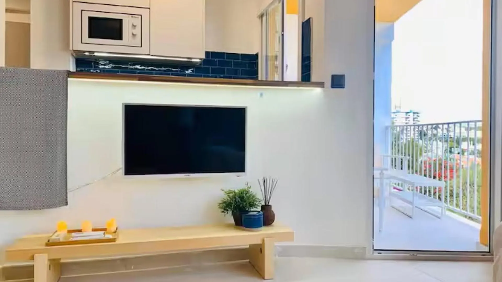 Apartment Shiny Studio With Pool & Carihuela Beach At 500M Torremolinos