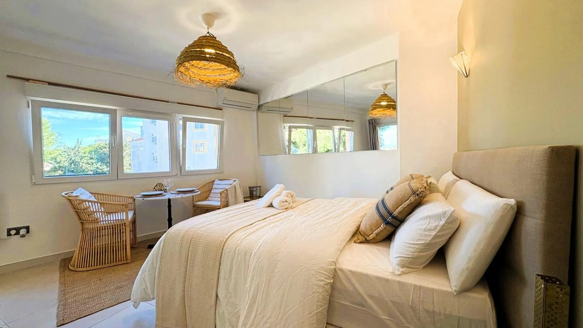 Shiny Studio With Pool & Carihuela Beach At 500M Torremolinos Spanje